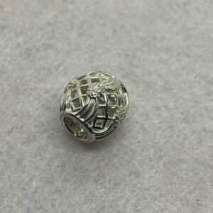 Chamilia 925 Sterling Silver Floral Lattice Filigree Barrel Charm Bead